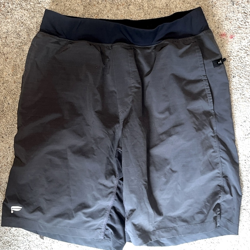 Fabletics Shorts 9” M (unlined)